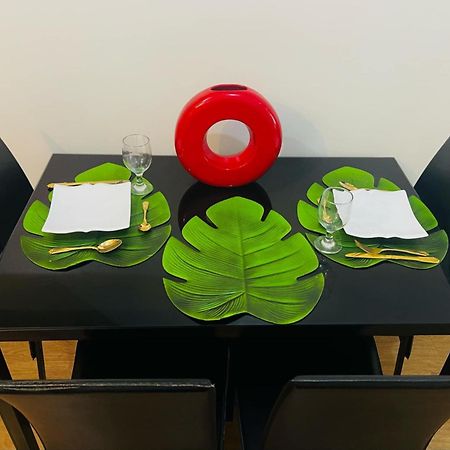 Infina Towers Aparthotel Кесон Сити Екстериор снимка